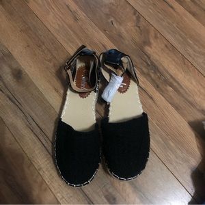 NWOT SheIn Shoes Size 5